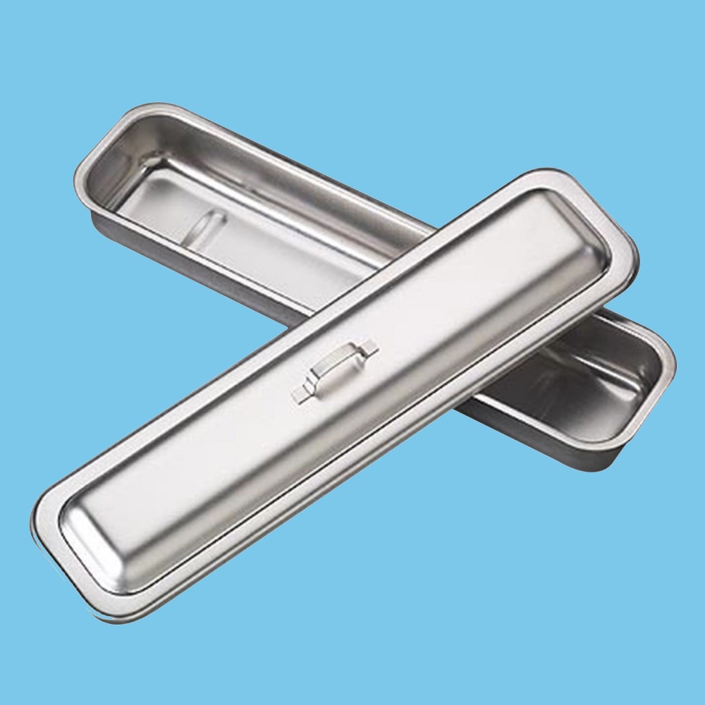 Catheter tray